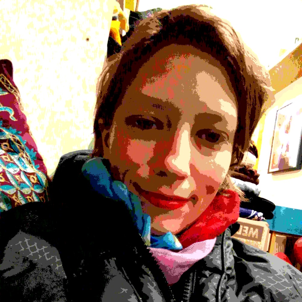 Meet your Posher, Eva